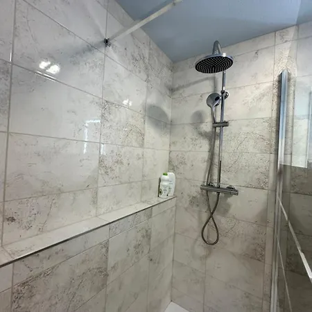 Le Studio Bleu De La Gare -confort&modernite Apartamento *